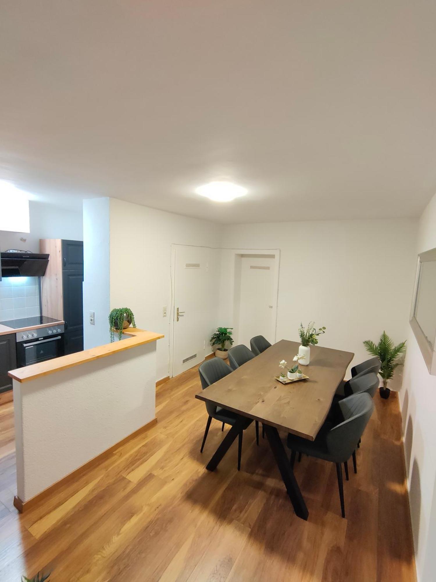 Large Central Apartment - Modern & Fully Equipped - Near Fair Köln Exterior foto